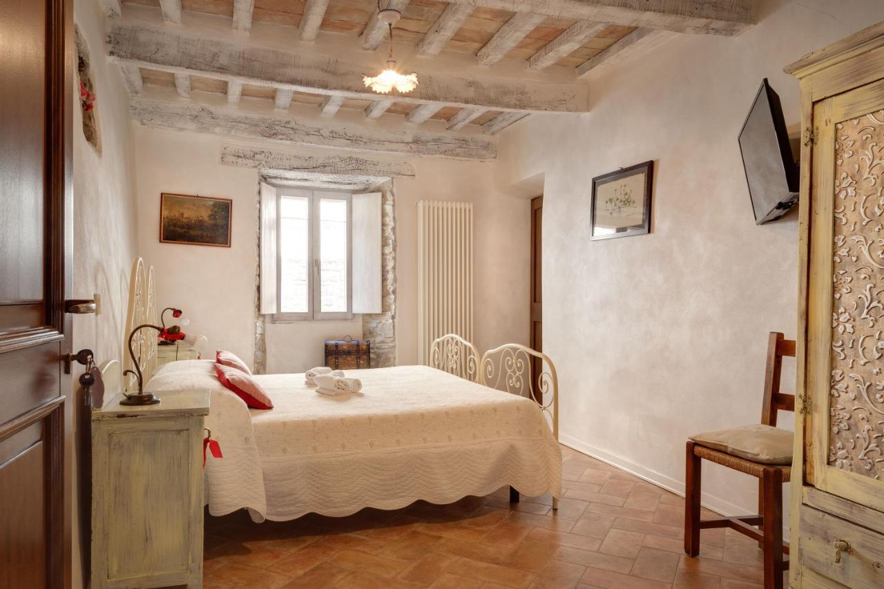 Agriturismo Biologico Castello Della Pieve Mercatello sul Metauro Luaran gambar